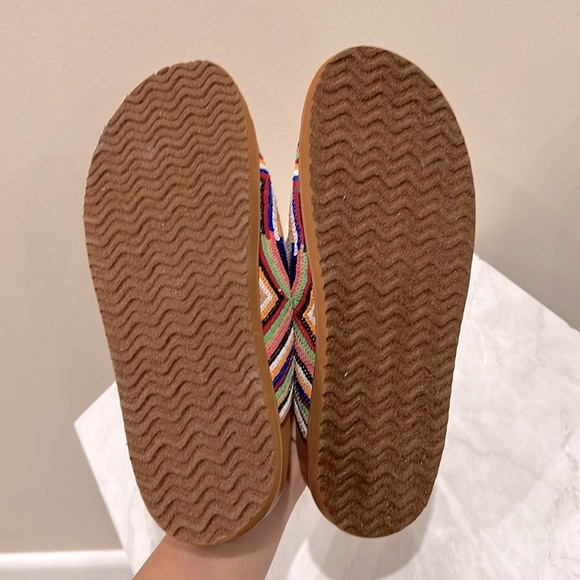 🔥NWOT The White Lotus X AQUA Colorful Sequins Sandals🔥 - Picture 4 of 5